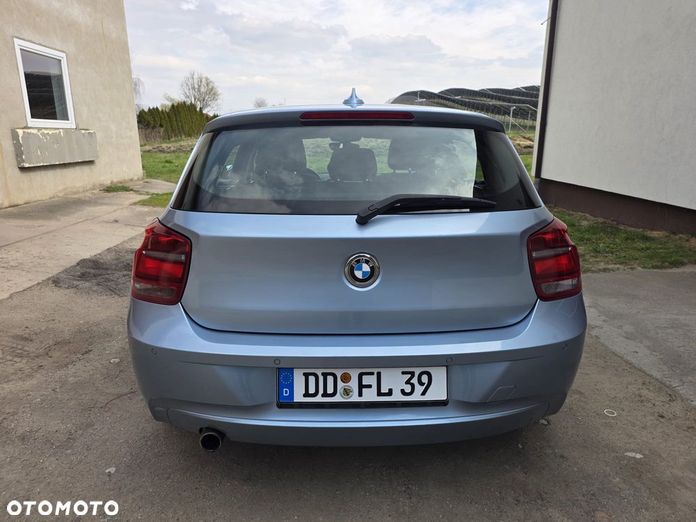 BMW Seria 1 116i - 32
