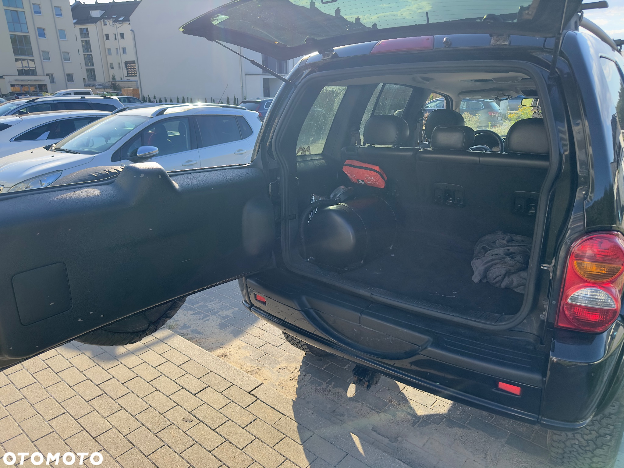 Jeep Cherokee - 6