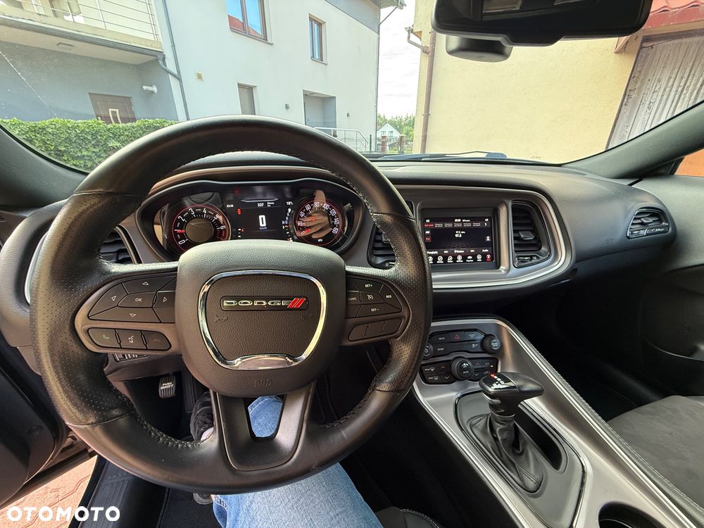 Dodge Challenger 3.6 SXT Plus - 22
