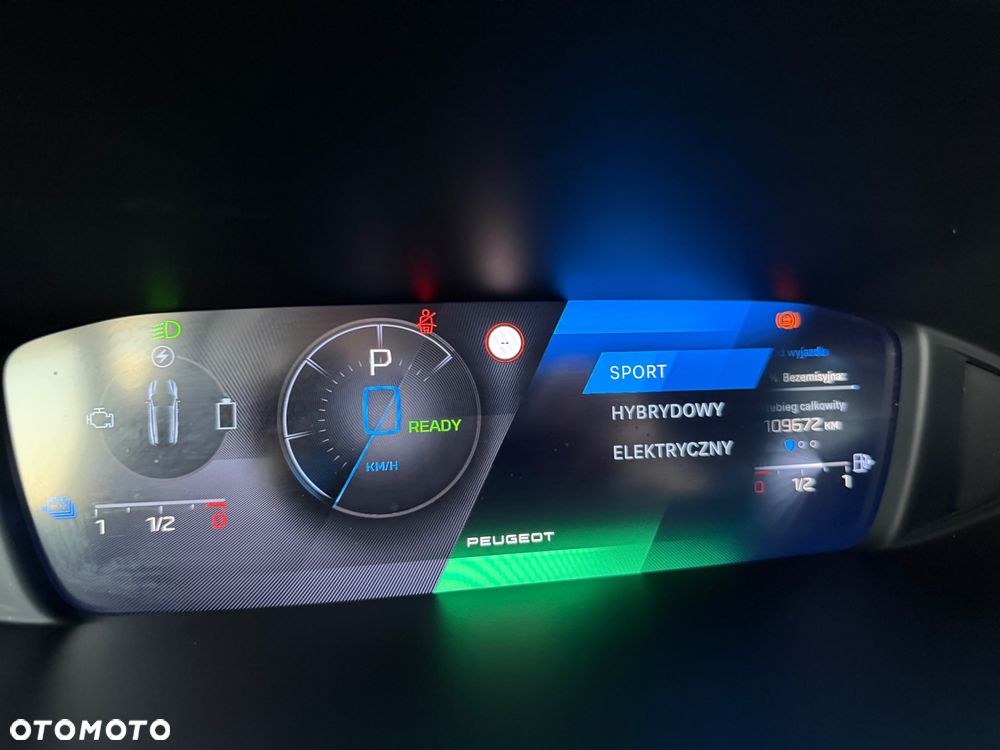 Peugeot 308 1.6 Hybrid PHEV Allure EAT8 - 33
