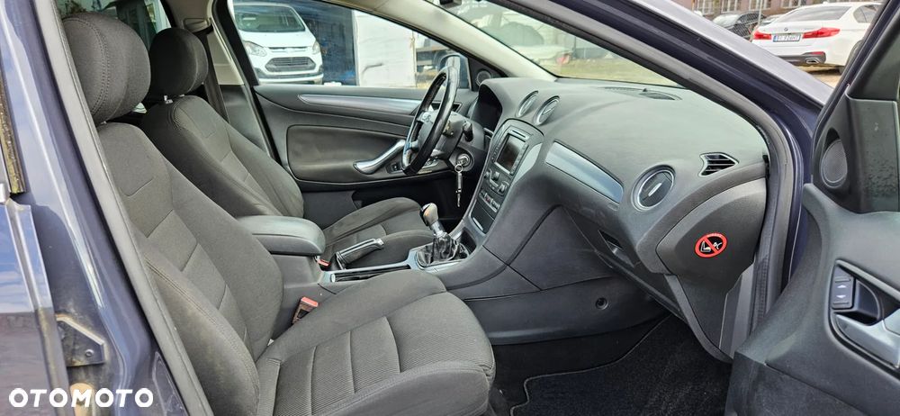 Ford Mondeo 1.6 T Titanium - 27