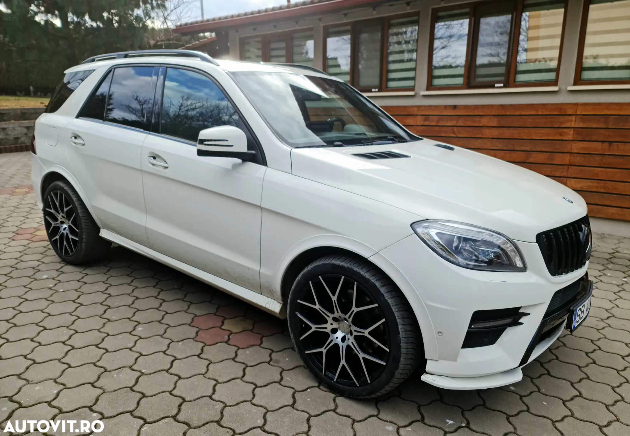 Mercedes-Benz ML 350 BlueTEC 4MATIC 7G-TRONIC - 26