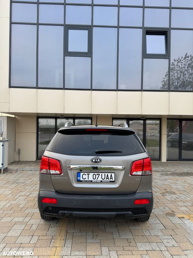 Kia Sorento - 4