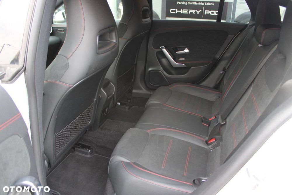 Mercedes-Benz CLA - 22