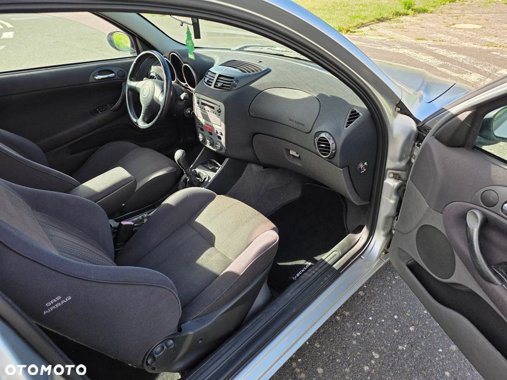 Alfa Romeo 147 1.6 T.S Progression - 6