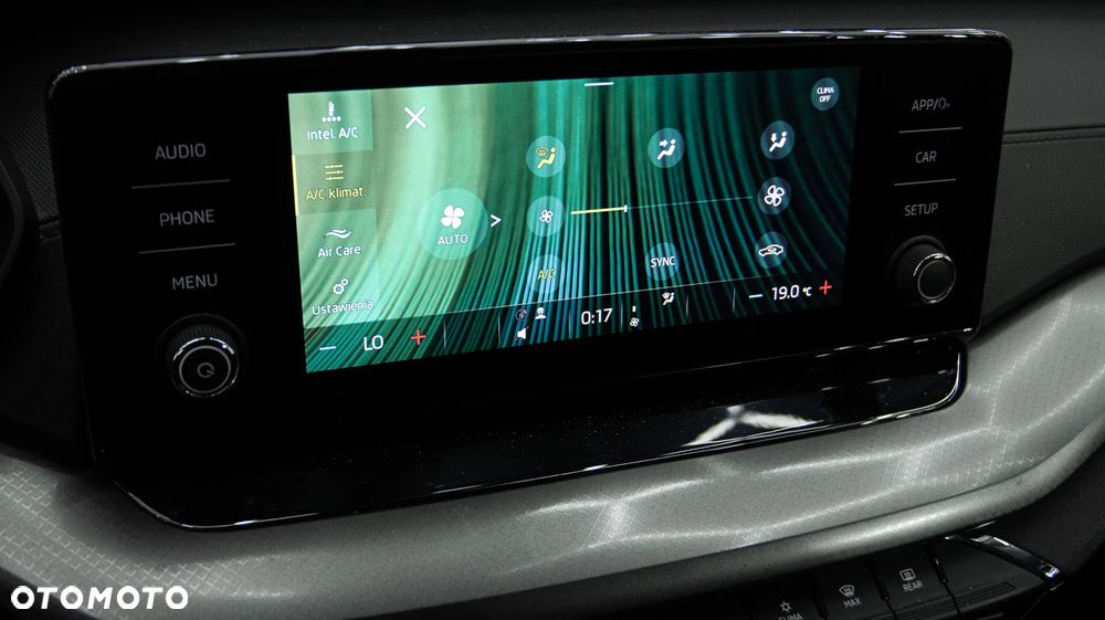 Skoda Octavia 2.0 TDI Ambition DSG - 23