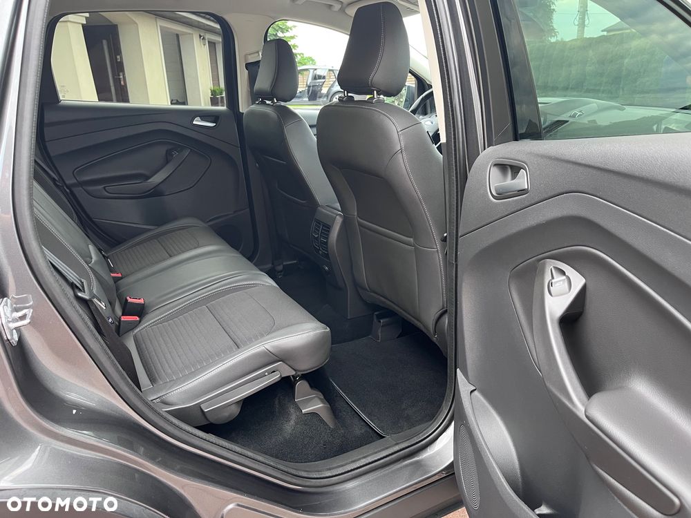 Ford Kuga 2.0 TDCi 4x4 Titanium - 19