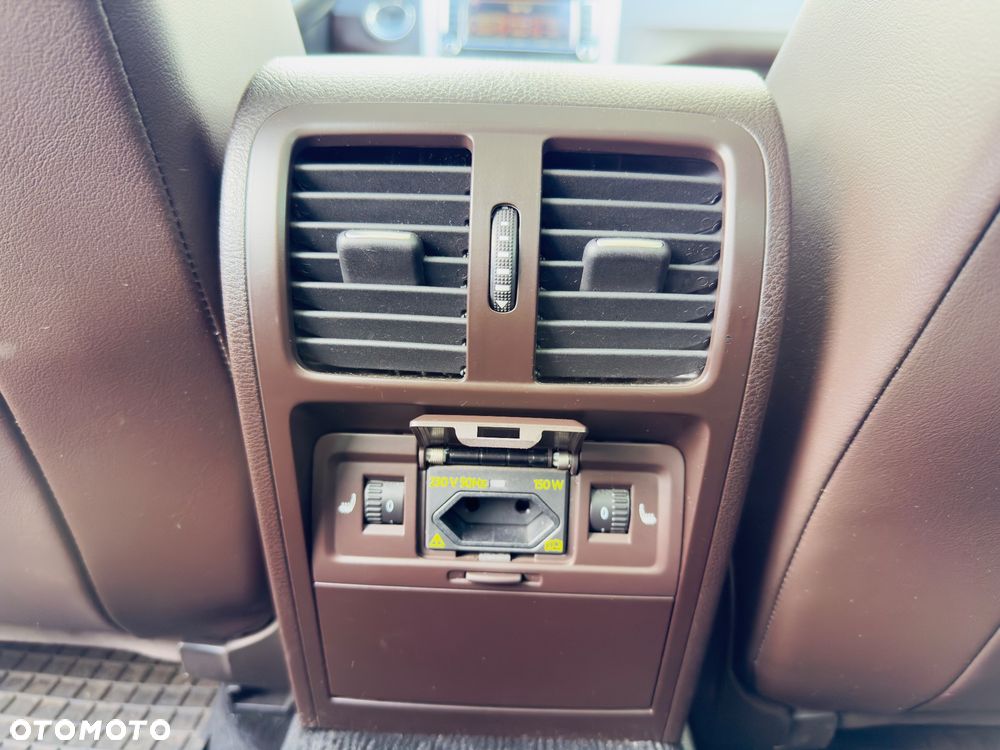 Volkswagen Passat 2.0 TDI Highline - 16
