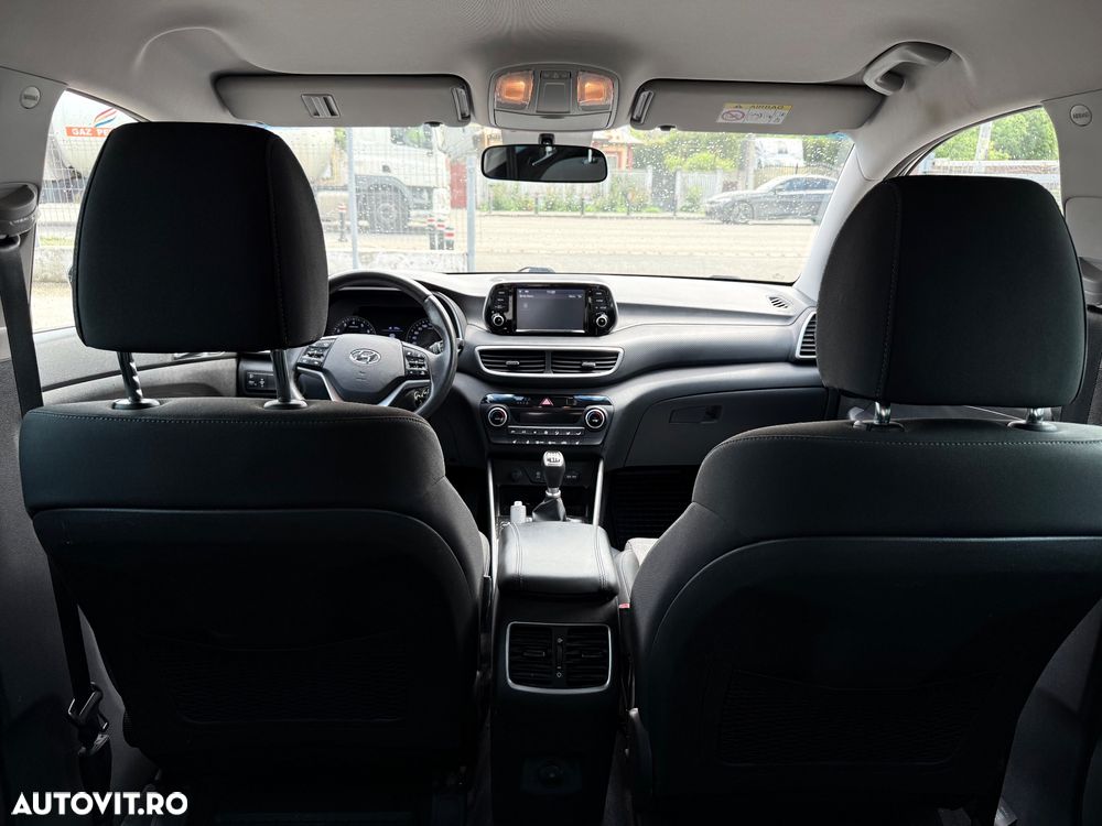Hyundai Tucson 1.6 GDI 2WD 6MT Style - 23