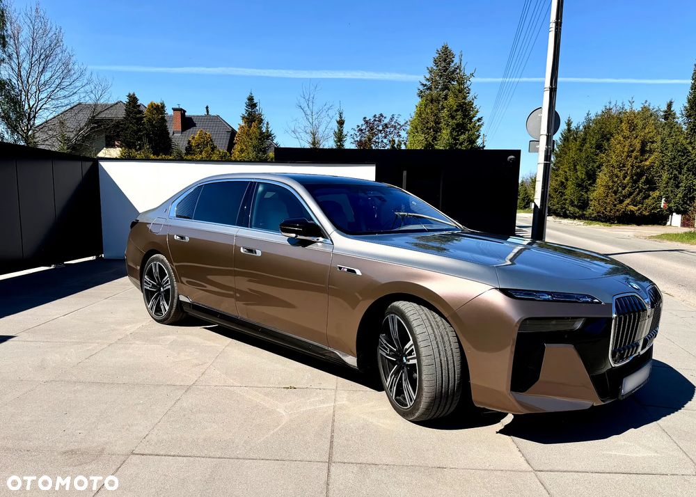 BMW Seria 7 M760e PHEV xDrive sport - 3