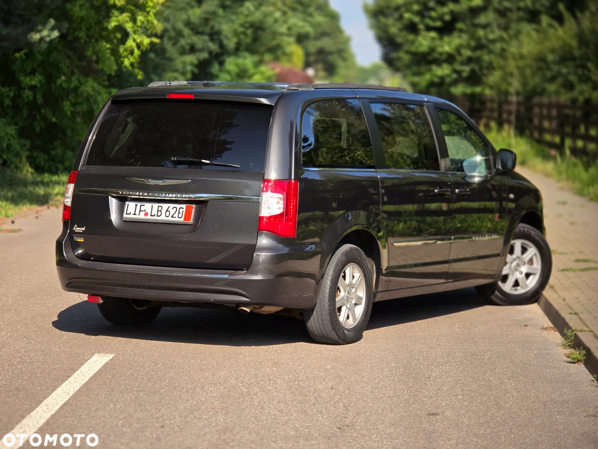 Chrysler Town & Country 3.6 Limited - 4