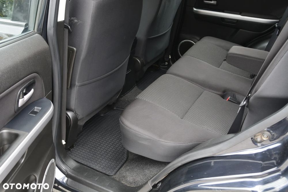 Suzuki Grand Vitara 1.9 DDiS Elegance EU5 - 26