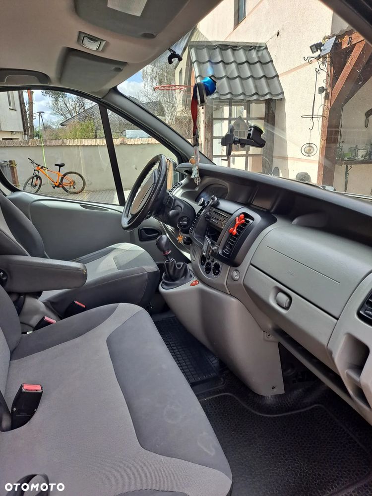 Renault Trafic - 8