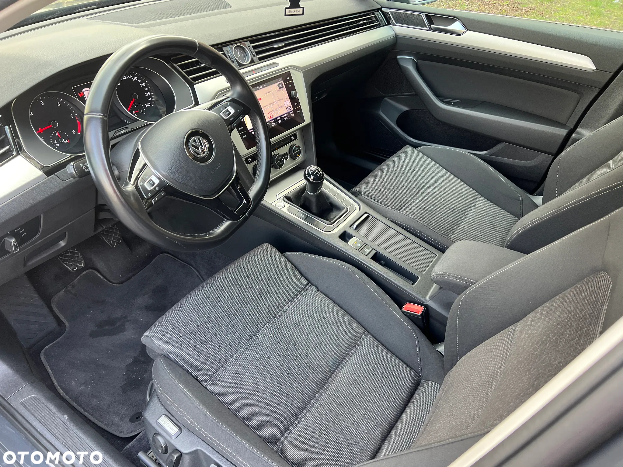 Volkswagen Passat 2.0 TDI BMT Comfortline - 9