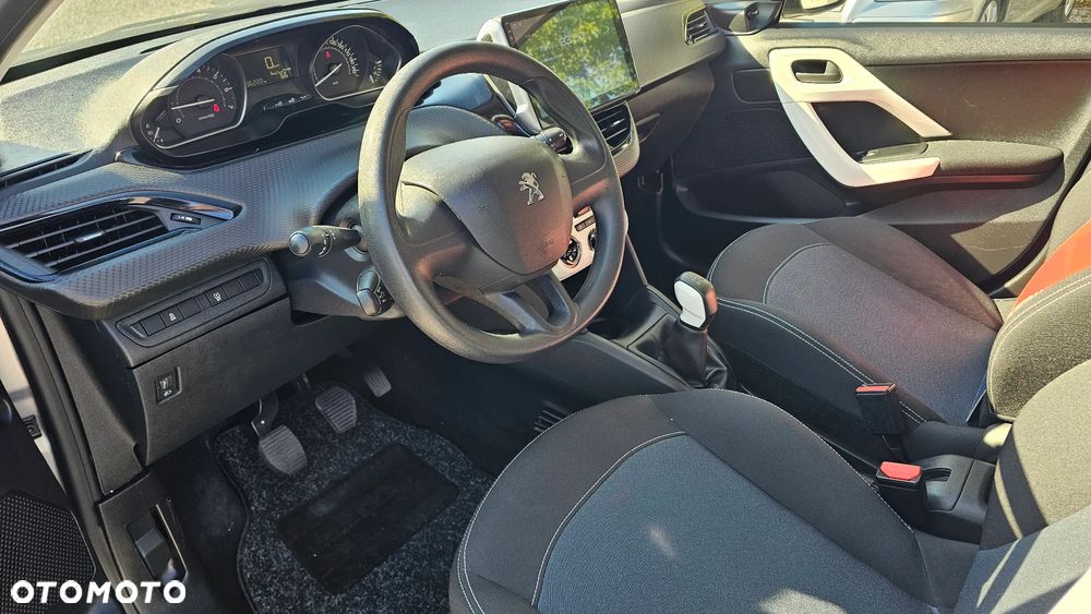 Peugeot 208 PureTech 68 Active - 13