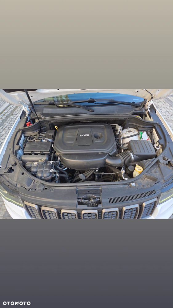 Jeep Grand Cherokee 3.6 V6 Pentastar 4WD Automatik Overland - 28