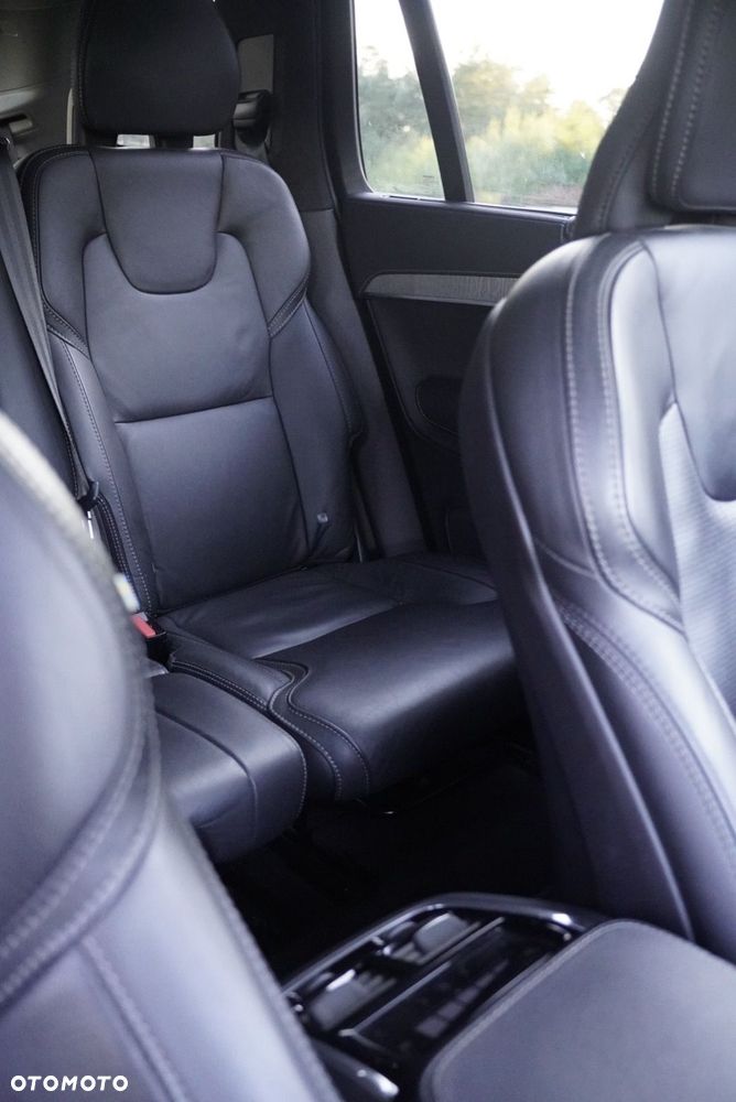 Volvo XC 90 B5 D AWD Ultimate Dark 7os - 7