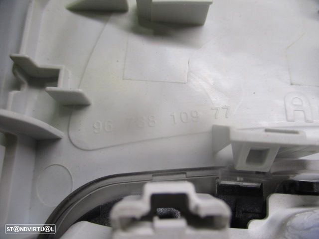 Luz De Teto Plafonier 9673810977 96781445 PEUGEOT 2008 2014 1.6HDI 92CV 5P CINZA - 5