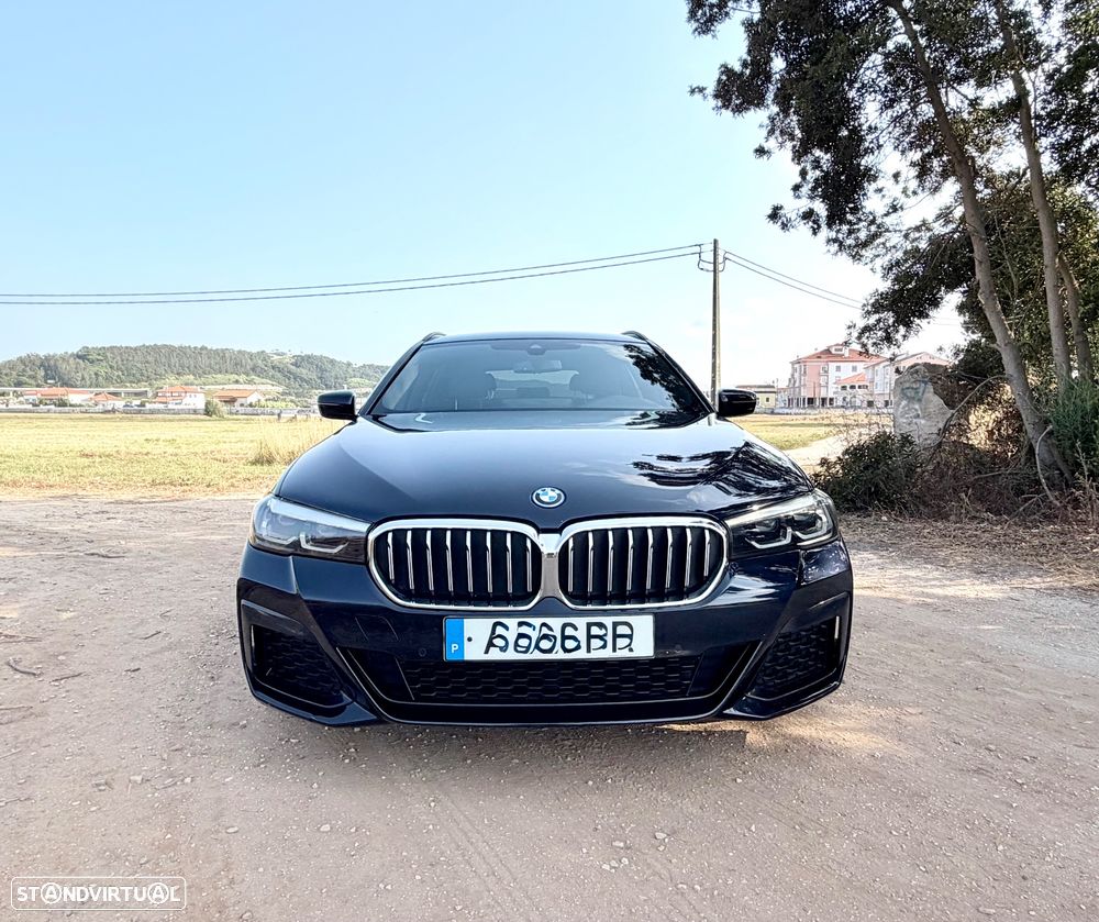 BMW 530 e Pack Desportivo M - 32