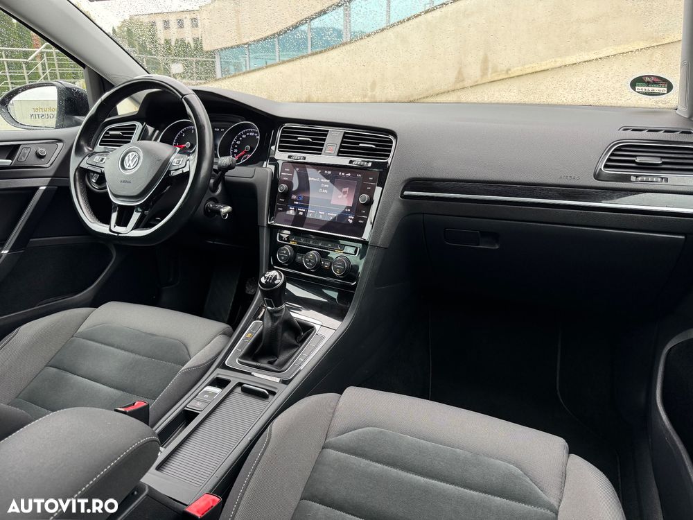 Volkswagen Golf 2.0 TDI Highline - 22