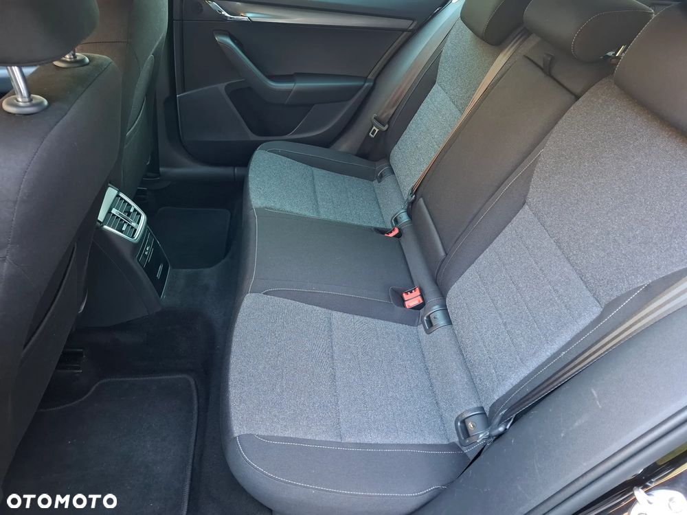 Skoda Octavia 2.0 TDI DSG Soleil - 21