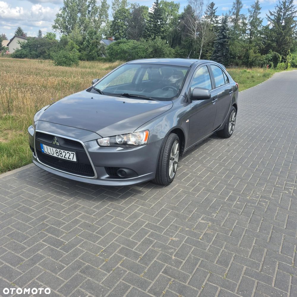 Mitsubishi Lancer - 8