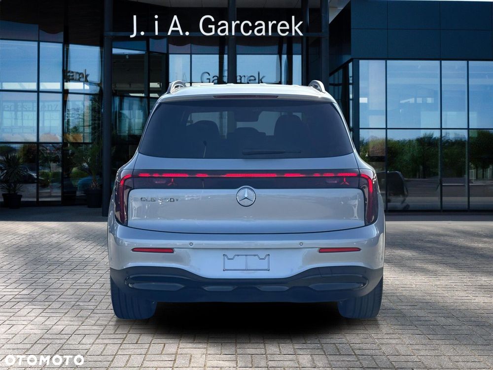 Mercedes-Benz Glb 2026 photo 4