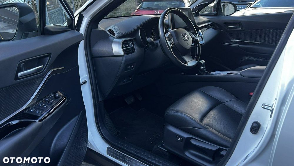 Toyota C-HR - 13