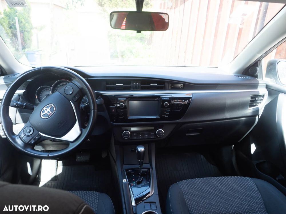 Toyota Corolla - 6