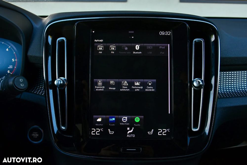 Volvo XC 40 D4 AWD Geartronic R-Design - 16