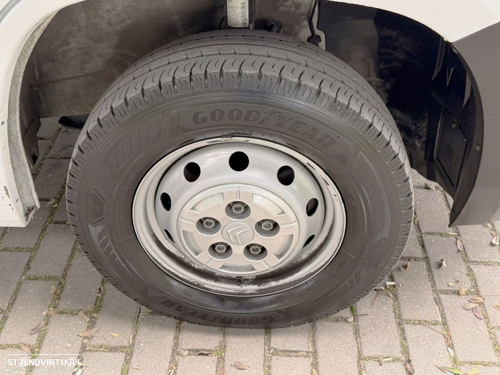 Citroën Jumper 2.2 BlueHDi 33 L2H2 - 47