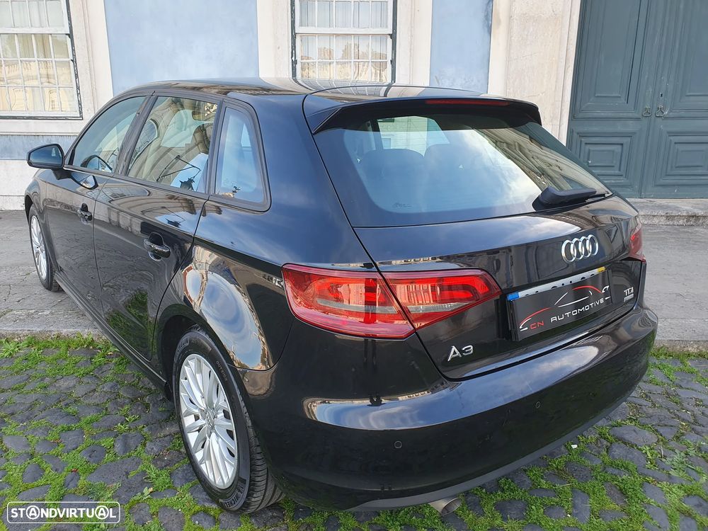 Audi A3 Sportback 1.6 TDI Attraction Ultra - 41