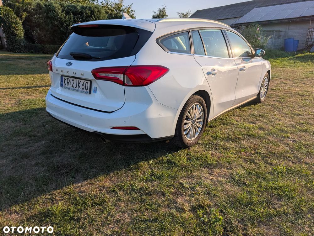 Ford Focus 1.5 EcoBoost Titanium ASS - 8