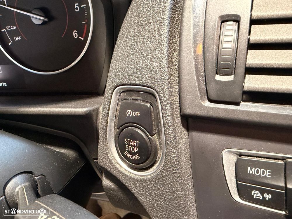 BMW 118 d Pack M - 19