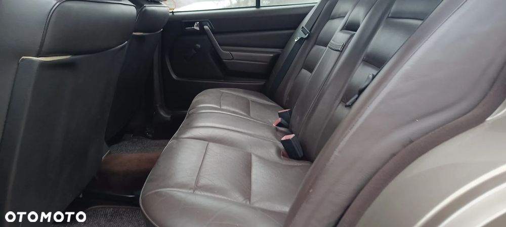 Mercedes-Benz W201 (190) - 21