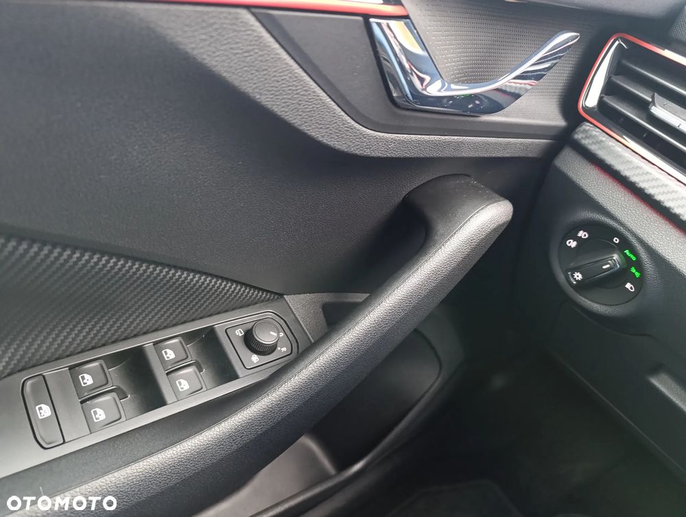 Skoda Kamiq 1.5 TSI Monte Carlo DSG - 22