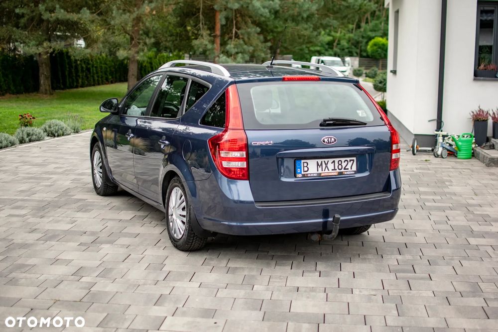 Kia Ceed - 3