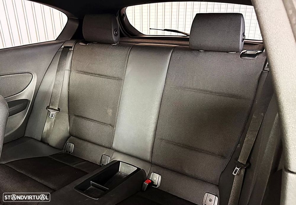 BMW 118 d Pack M - 34