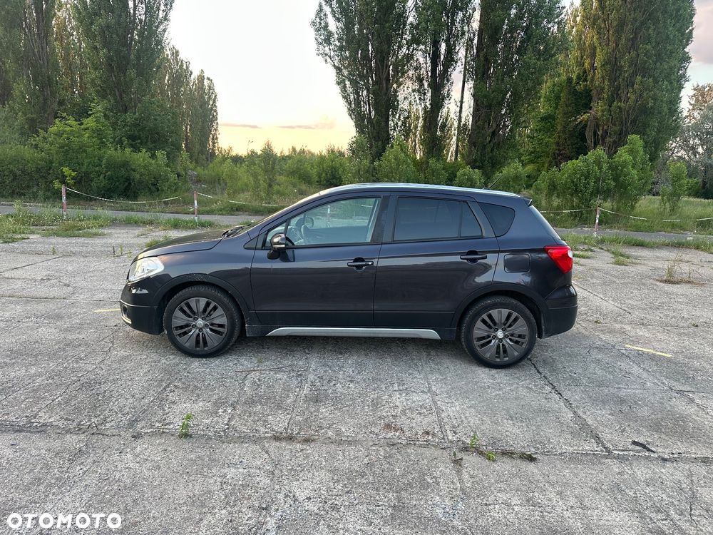 Suzuki SX4 1.6 Premium - 4