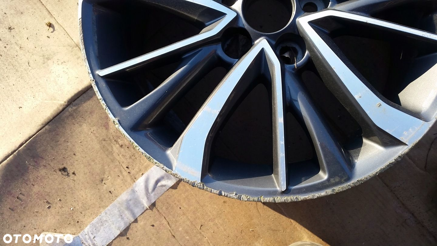 FELGA TOYOTA AURIS COROLLA 7J x17"ET39 - 2