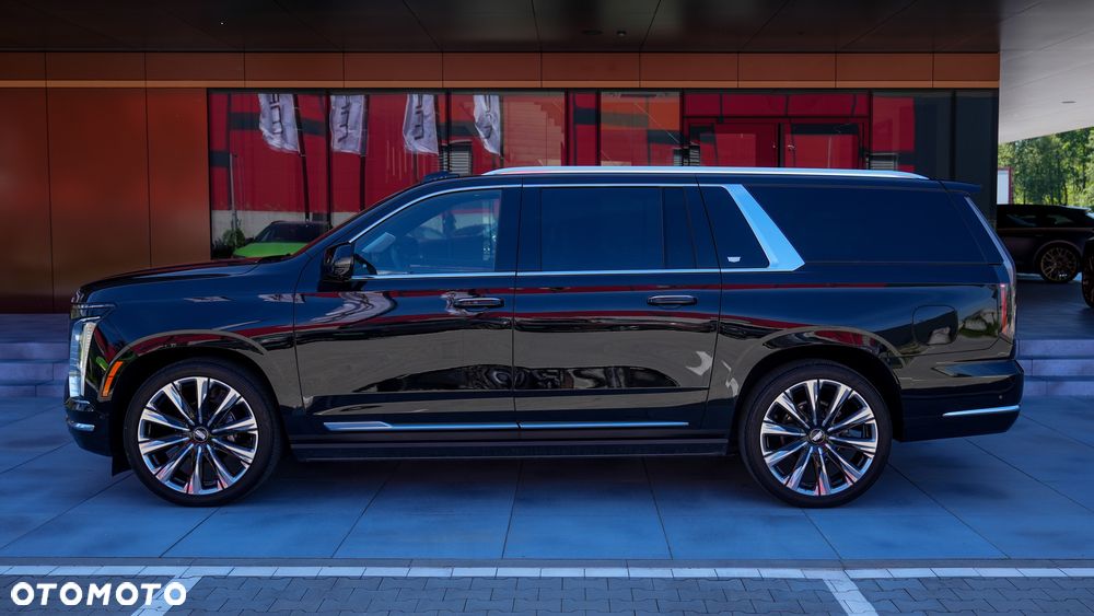 Cadillac Escalade - 2