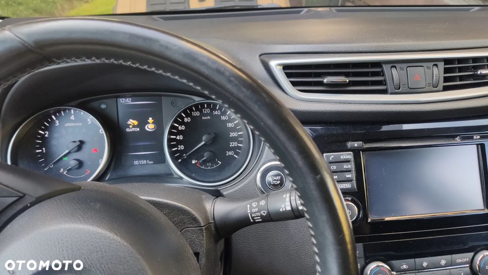 Nissan Qashqai 1.2 DIG-T N-Connecta EU6 - 9