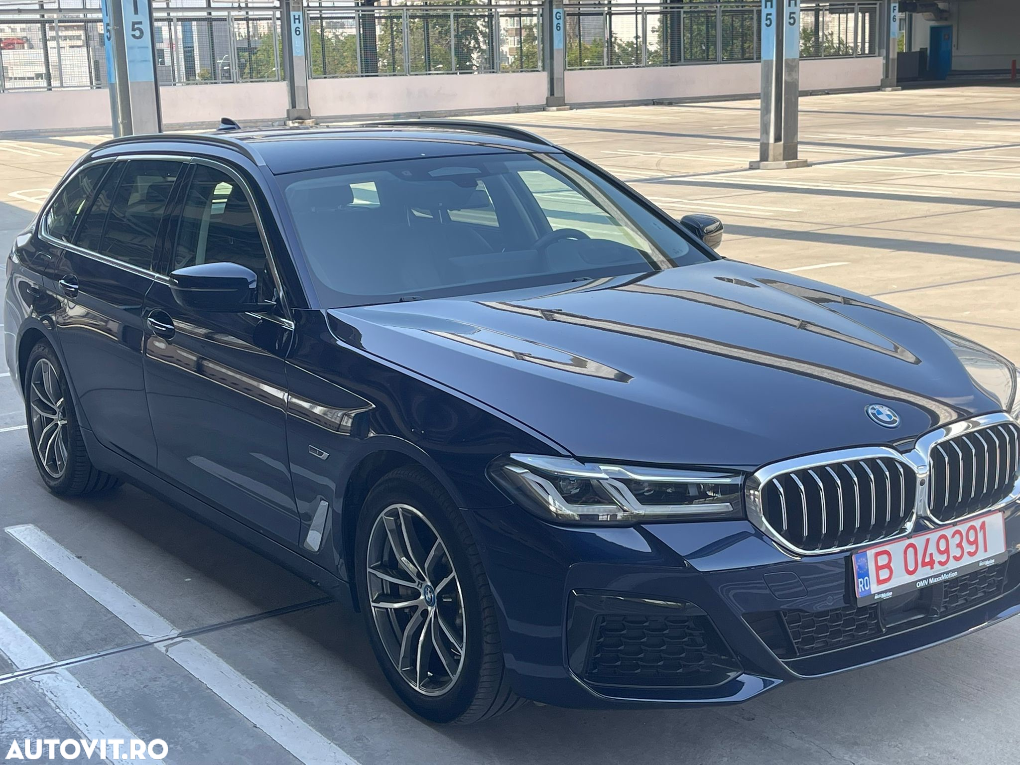 BMW Seria 5 530e xDrive Touring Aut. Luxury Line - 3