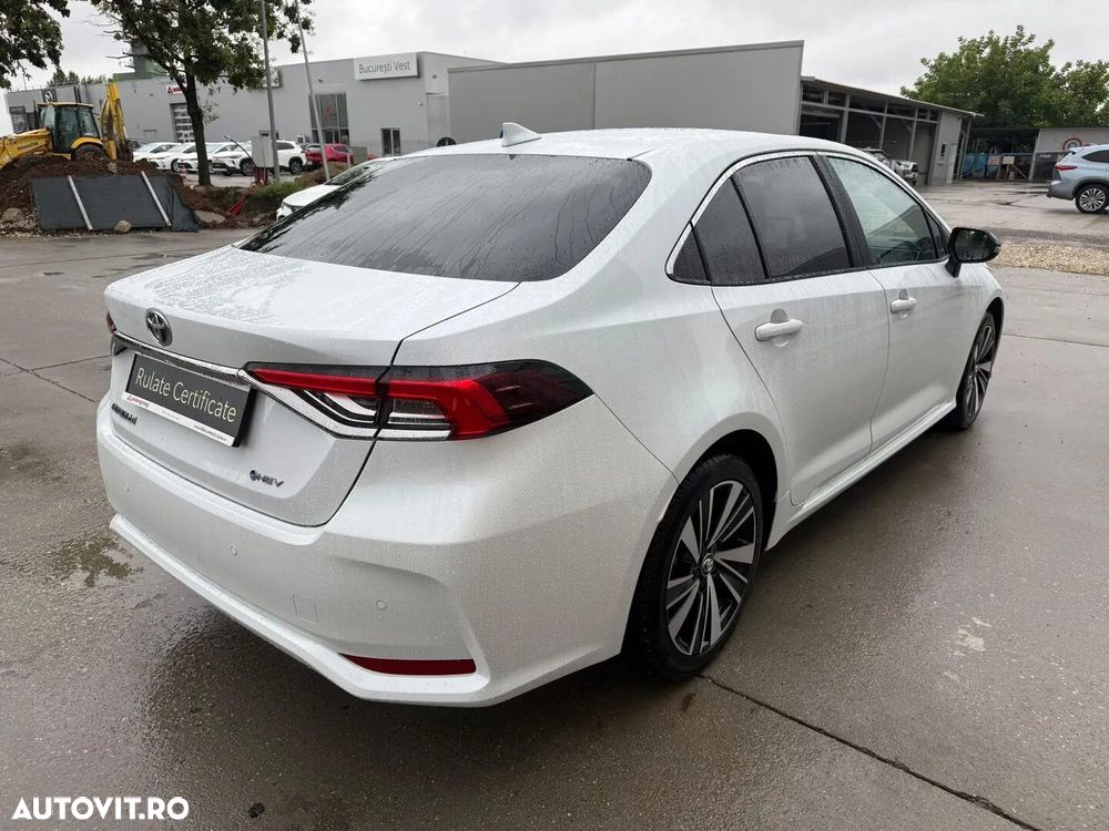 Toyota Corolla 1.8 HSD Dynamic - 9