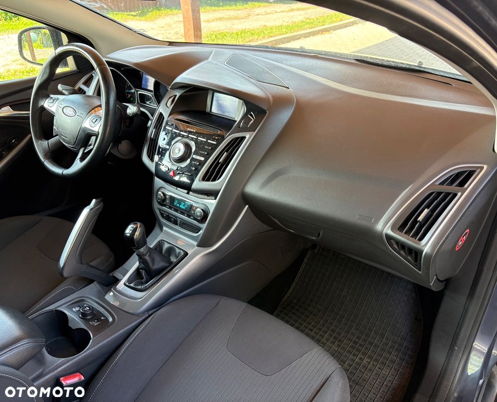Ford Focus - 10