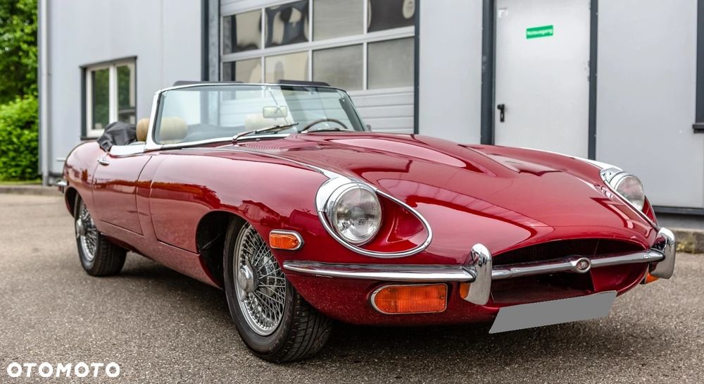 Jaguar E-Type - 2