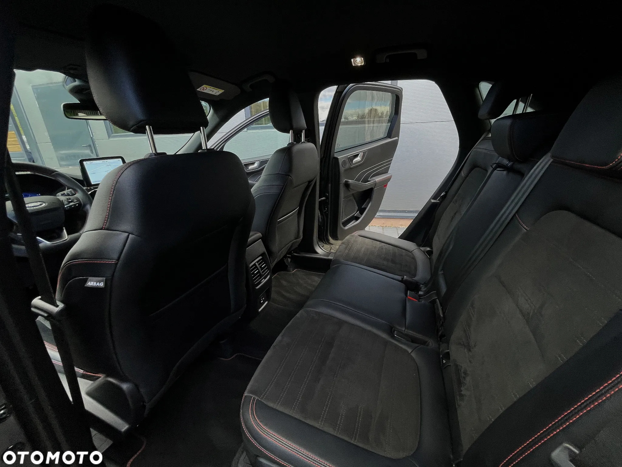 Ford Kuga 2.0 EcoBlue 4x4 ST-LINE X - 21