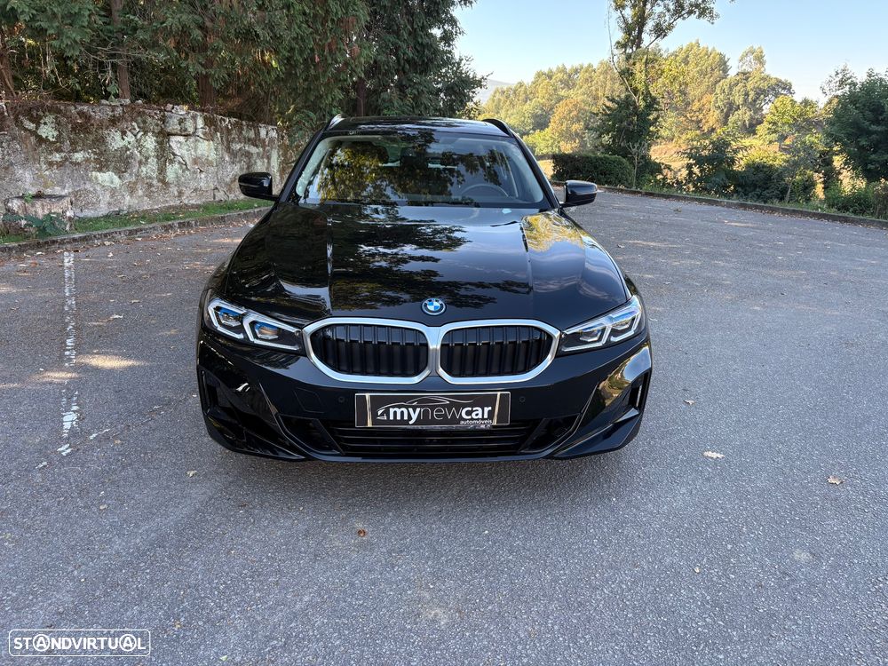 BMW 330 e Touring xDrive Aut. Sport Line - 1