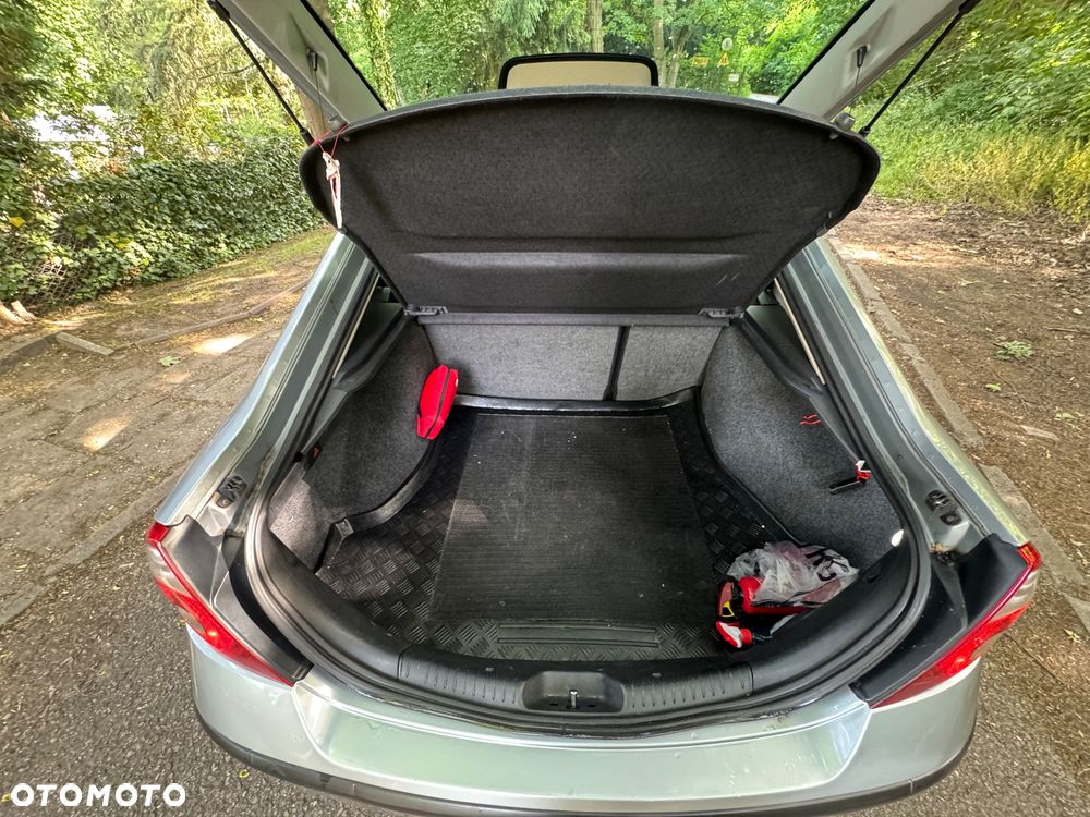 Ford Mondeo 1.8 Ambiente - 9