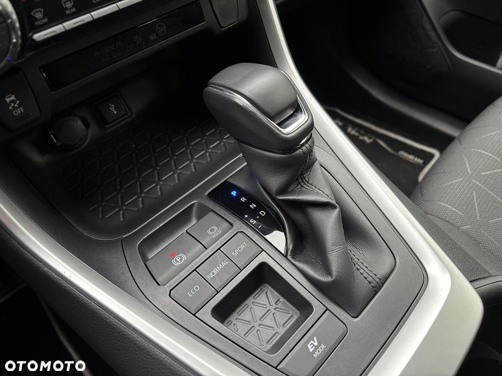 Toyota RAV4 2.5 Hybrid Active 4x2 - 29